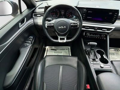 2022 Kia K5 — photo 16 view