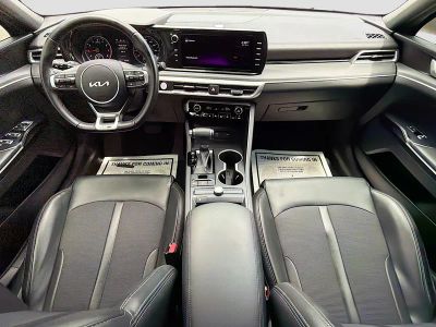 2022 Kia K5 — photo 15 view
