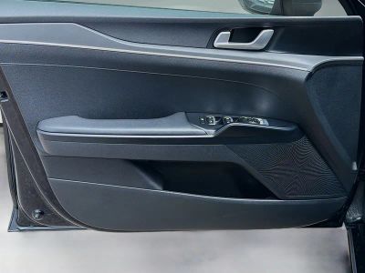 2022 Kia K5 — photo 20 view
