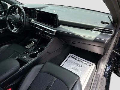 2022 Kia K5 — photo 13 view