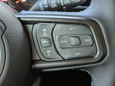 2026 Jeep Wrangler — photo 24 view