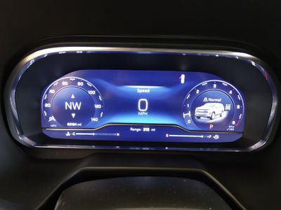 2024 Chevrolet Tahoe - Photo 14