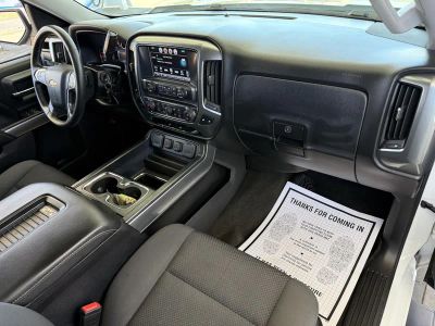 2018 Chevrolet Silverado 1500 — photo 17 view