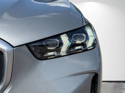 2026 BMW X5 — photo 9 view