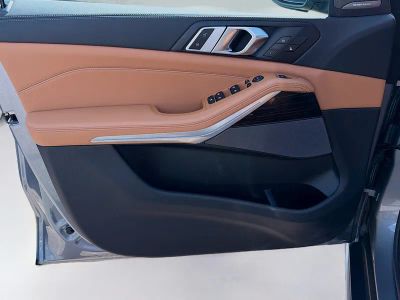 2026 BMW X5 — photo 22 view