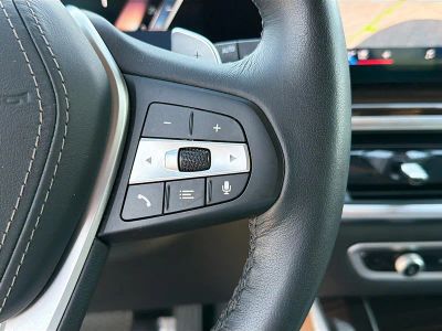 2026 BMW X5 — photo 39 view