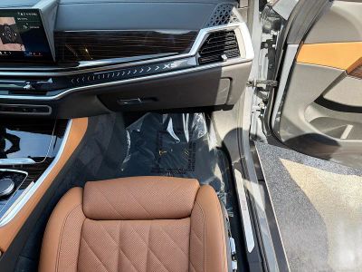 2026 BMW X5 — photo 18 view