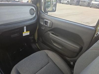 2026 Jeep Wrangler — photo 18 view