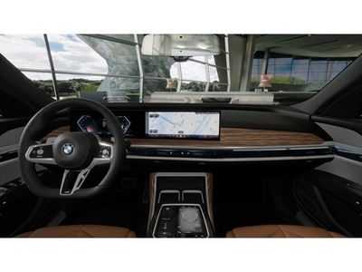 2026 BMW 7 Series — photo 10 view