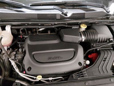 2023 Chrysler Pacifica — photo 9 view