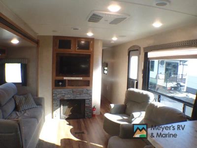 2018 Coachmen RV Catalina Legacy - Photo 10