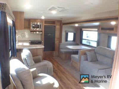 2018 Coachmen RV Catalina Legacy - Photo 9
