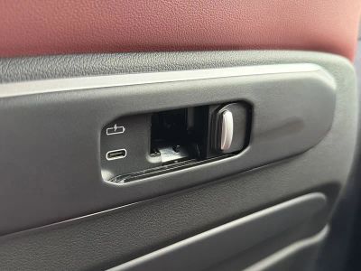 2026 BMW X6 — photo 18 view