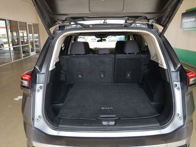 2024 Nissan Rogue - Photo 11