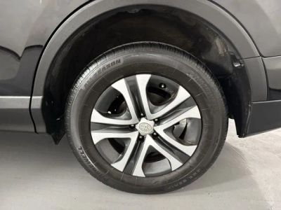 2017 Toyota RAV4 — detail view