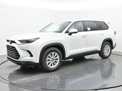 2026 Toyota Grand Highlander XLE in Wind Chill Pearl — front three-quarter view