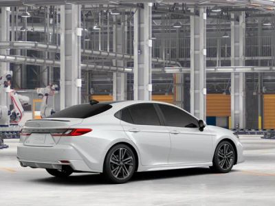 2026 Toyota Camry - Photo 12