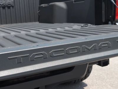 2024 Toyota Tacoma 4WD - Photo 6