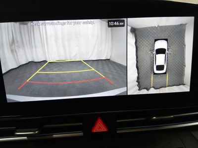2024 Hyundai Elantra - Photo 16