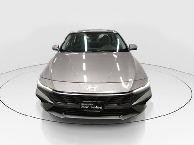2024 Hyundai Elantra - Photo 2