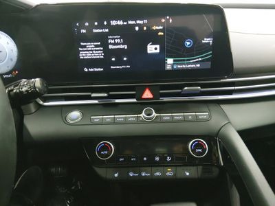 2024 Hyundai Elantra - Photo 13