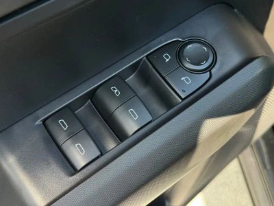 2026 Chevrolet Colorado - Photo 23