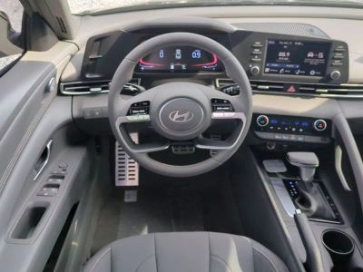 2026 Hyundai ELANTRA — photo 17 view