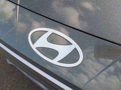 2026 Hyundai ELANTRA — photo 13 view