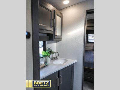 2025 Keystone RV Cougar Half-Ton - Photo 17
