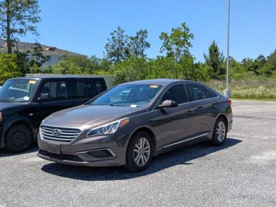 2017 Hyundai Sonata - Photo 1