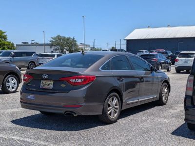 2017 Hyundai Sonata - Photo 5