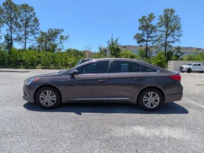 2017 Hyundai Sonata - Photo 2