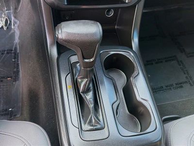 2021 Chevrolet Colorado — photo 14 view