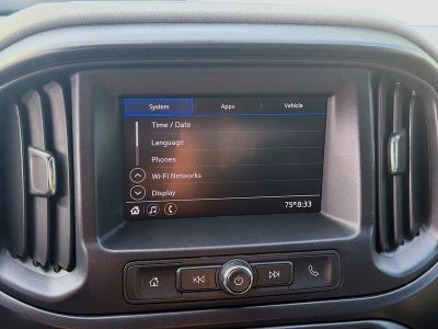 2021 Chevrolet Colorado — photo 11 view