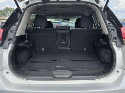 2019 Nissan Rogue — photo 25 view