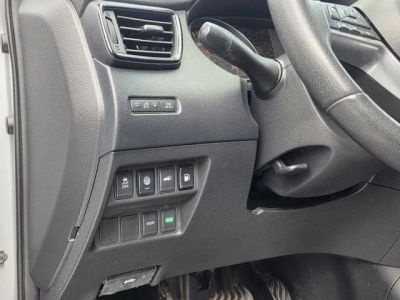 2019 Nissan Rogue — photo 17 view