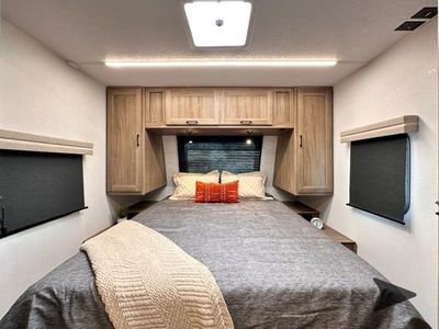 2026 Coachmen RV Freedom Express Ultra Lite - Photo 13