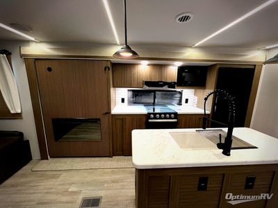 2025 Forest River Wildwood - Photo 6