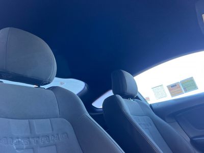 2018 Ford Mustang - Photo 16
