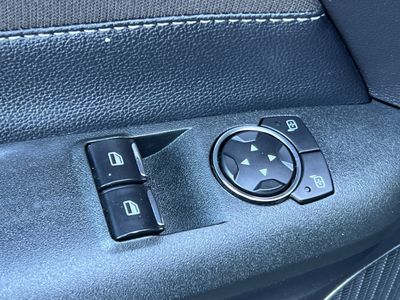 2018 Ford Mustang - Photo 13