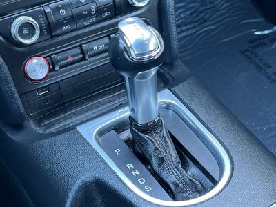 2018 Ford Mustang - Photo 21