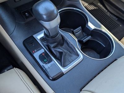 2019 Toyota Highlander — photo 14 view