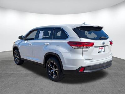 2019 Toyota Highlander — engine compartment view