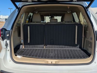 2019 Toyota Highlander — photo 28 view