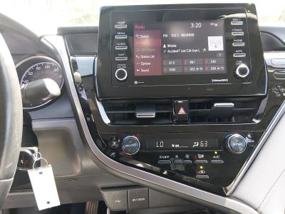2024 Toyota Camry - Photo 19