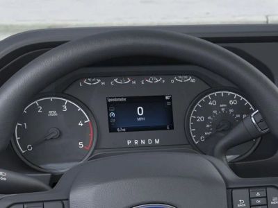 2025 Ford Chassis Cab — photo 13 view