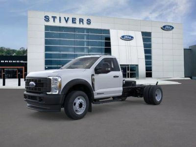2025 Ford Chassis Cab — side profile view