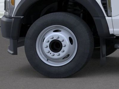2025 Ford Chassis Cab — photo 19 view