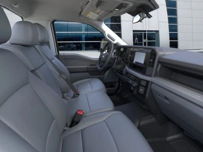 2025 Ford Chassis Cab — photo 11 view