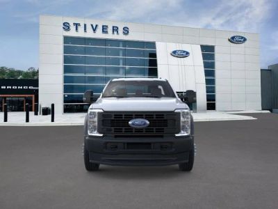 2025 Ford Chassis Cab — photo 7 view